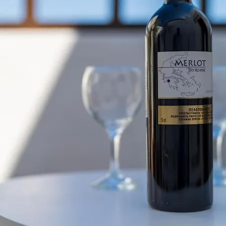 Lovelia - Live The Cretan Hospitality