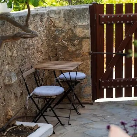 Lovelia - Live The Cretan Hospitality Hersonissos (Crete)
